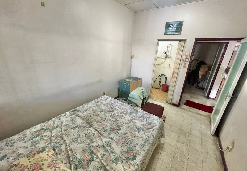 Taman Kinrara Seksyen 1