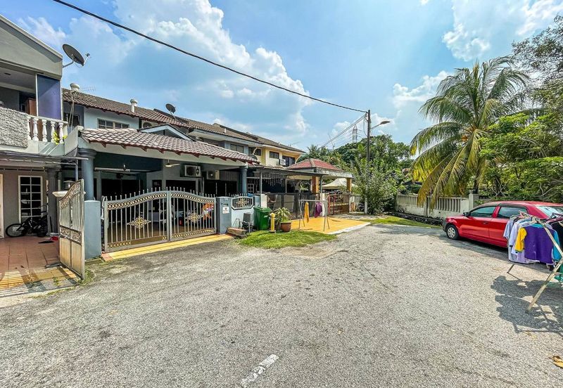 AU 1 (Datuk Keramat)