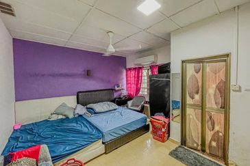 AU 1 (Datuk Keramat)