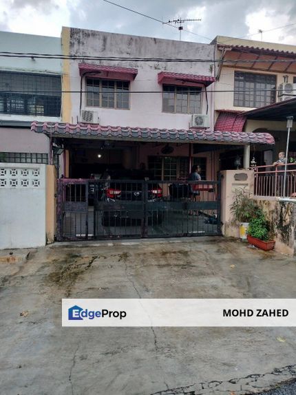 WELL MAINTAIN Taman Kesuma Ampang Freehold 3.5 Storey For Sale, Selangor, Ampang