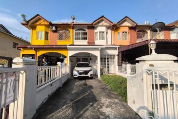 Open title Double Storey Bandar Tasik Selatan Kuala lumpur