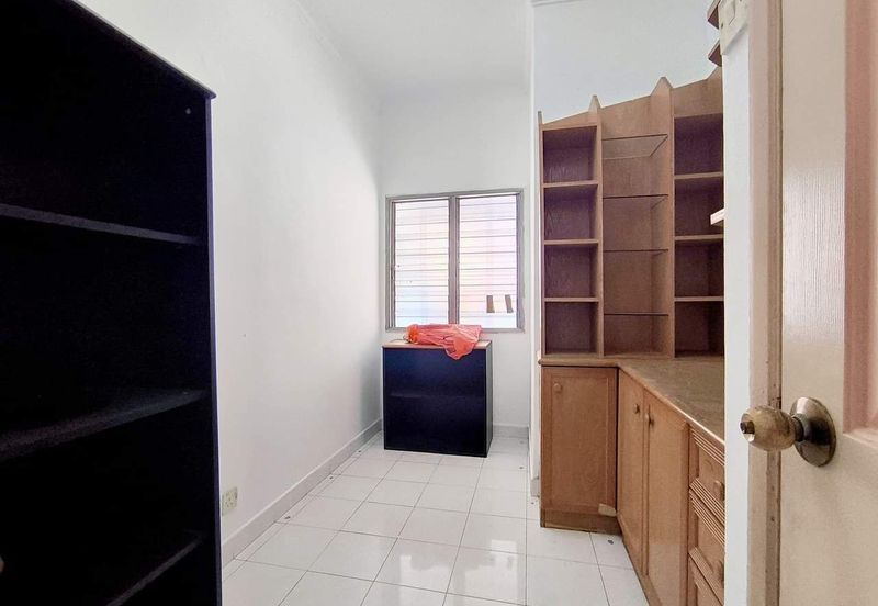 Open title Double Storey Bandar Tasik Selatan Kuala lumpur