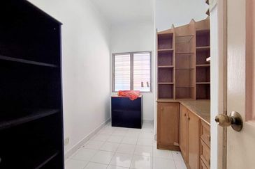 Open title Double Storey Bandar Tasik Selatan Kuala lumpur