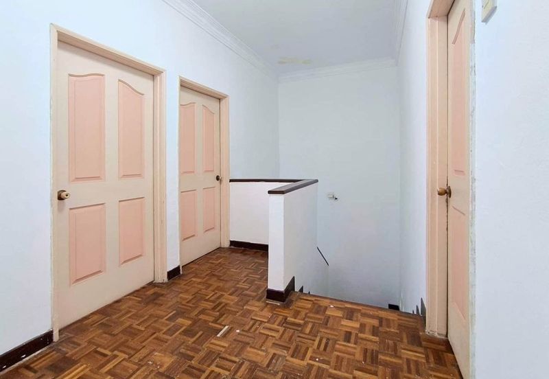 Open title Double Storey Bandar Tasik Selatan Kuala lumpur