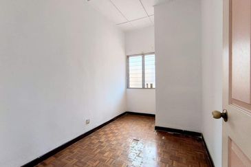 Open title Double Storey Bandar Tasik Selatan Kuala lumpur