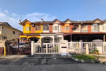 Open title Double Storey Bandar Tasik Selatan Kuala lumpur