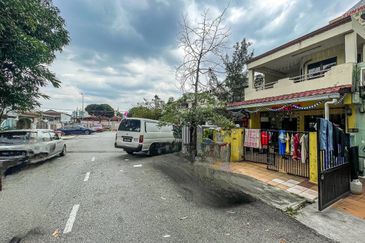 Taman Sri Subang PJS 10