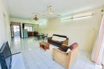 Taman Connaught (Sri Cendekia)