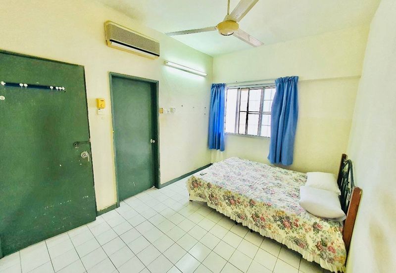 Taman Connaught (Sri Cendekia)