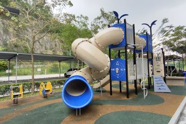 2 PARKING Brand new Rumah Selangorku RSKU Puncak Indah Ampang for Sale