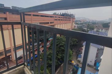 Corner unit 2 carparks Sri Ampang Mas Condominium Taman Dagang Ampang