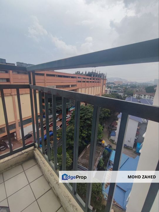 Corner unit 2 carparks Sri Ampang Mas Condominium Taman Dagang Ampang, Selangor, Ampang