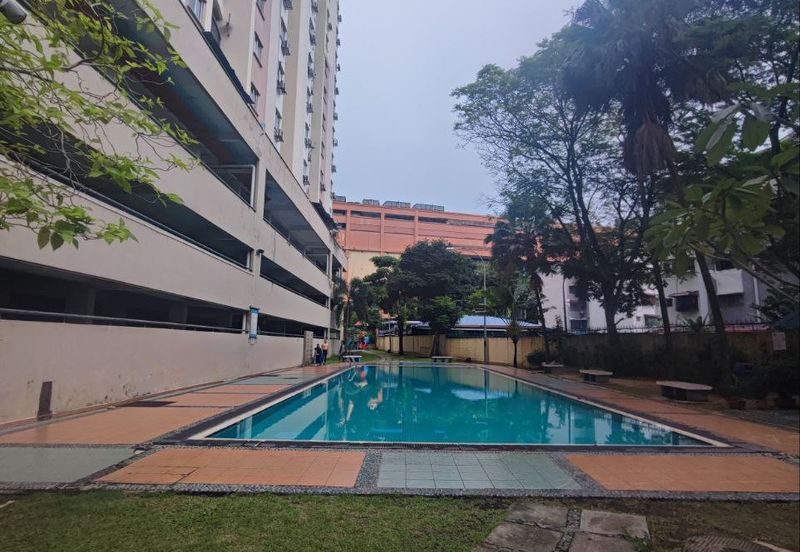 Corner unit 2 carparks Sri Ampang Mas Condominium Taman Dagang Ampang