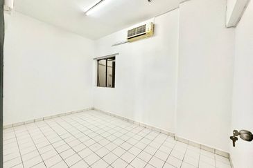 Taman Connaught (Sri Cendekia)