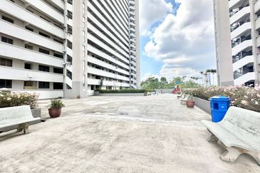 Taman Connaught (Sri Cendekia)