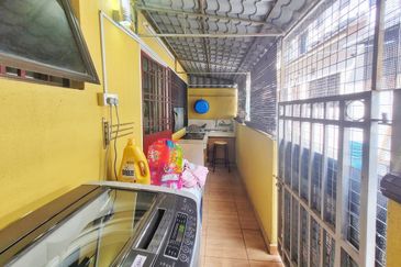 Seksyen 11, Kota Damansara