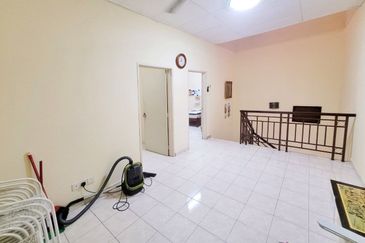 Seksyen 11, Kota Damansara