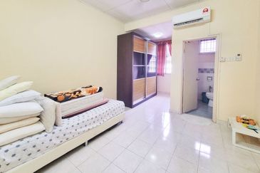 Seksyen 11, Kota Damansara