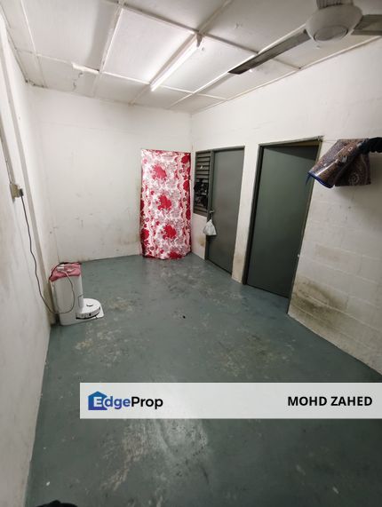 FLEXIBLE DEPOSIT NEAR LRT Flat Taman Puchong Perdana for Sale, Selangor, Puchong