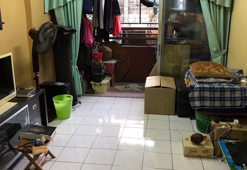 Taman Cahaya, Ampang