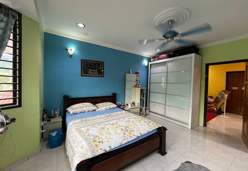 Seksyen 11, Kota Damansara