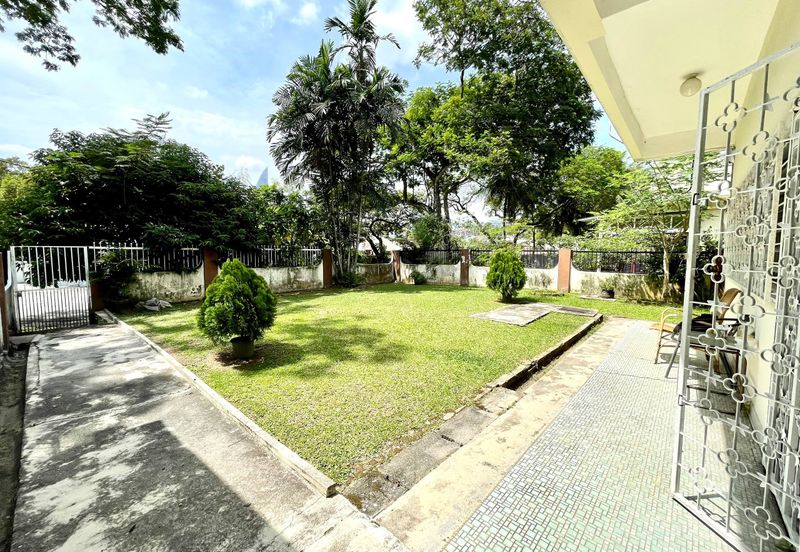 Lucky Garden (Jalan Bangsar)