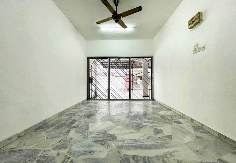 Taman Kinrara Seksyen 2