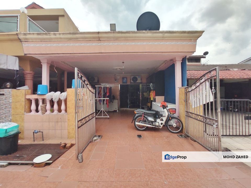 FACING OPEN TO SURAU Taman Sri Serdang Seri Kembangan Single Storey for Sale untuk jual, Selangor, Seri Kembangan