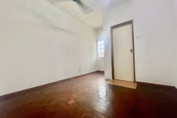 Jalan Serdang Raya 6/4