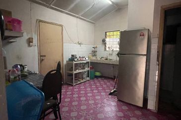 LIMITED AVAILABILITY Taman Tenaga Bandar Kinrara Puchong Bungalow Single Storey for Sale untuk dijual