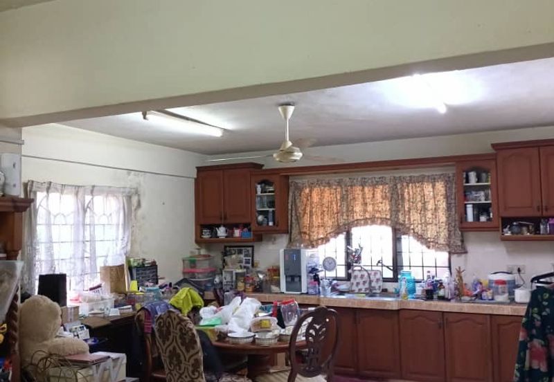 Taman Lembah Keramat AU5