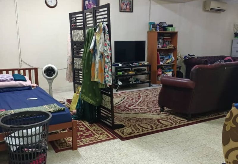 Taman Lembah Keramat AU5