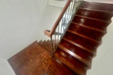 Jalan Serdang Raya 6/4