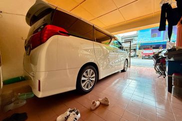 AU 1 (Datuk Keramat)