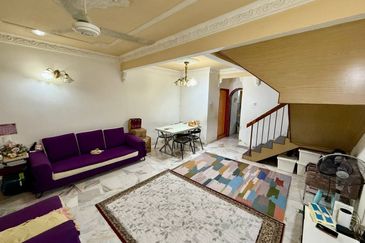 AU 1 (Datuk Keramat)