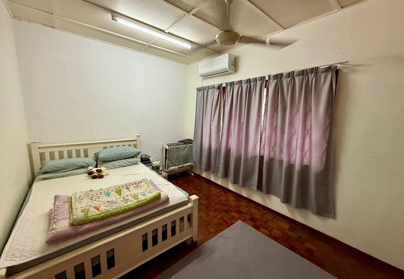 AU 1 (Datuk Keramat)