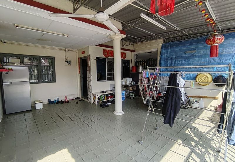 Taman Kinrara Seksyen 1