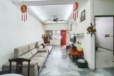 Taman Kinrara Seksyen 1