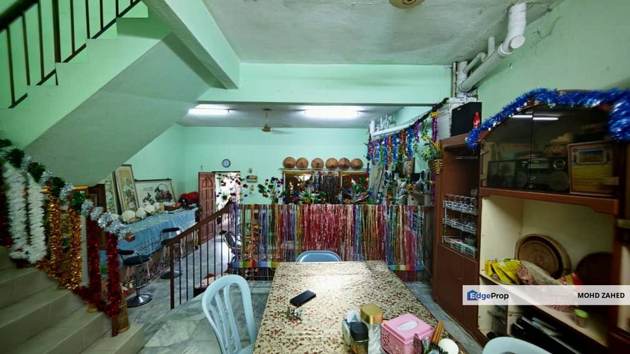 Taman Putra Indah Serdang Raya Seri Kembangan Double Storey Non Bumi Lot For Sale untuk dijual, Selangor, Seri Kembangan