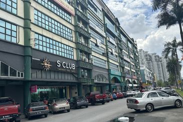 Cheong Hin Commercial City