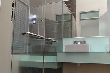 Symphony Hills Schubert