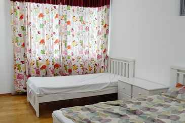 Symphony Hills Schubert