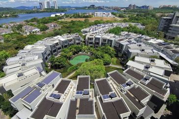 Mirage By The Lake @ Perdana Lakeview West