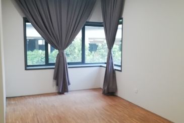 Mirage By The Lake @ Perdana Lakeview West