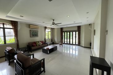 KGSAAS Golf Club, Seksyen 13