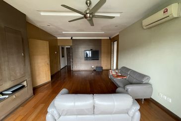 KGSAAS Golf Club, Seksyen 13