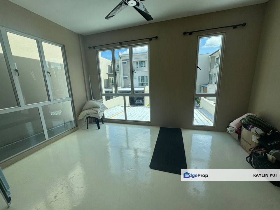 Academia Lane 3 Storey Townhouse for rent, Sarawak, Kota Samarahan