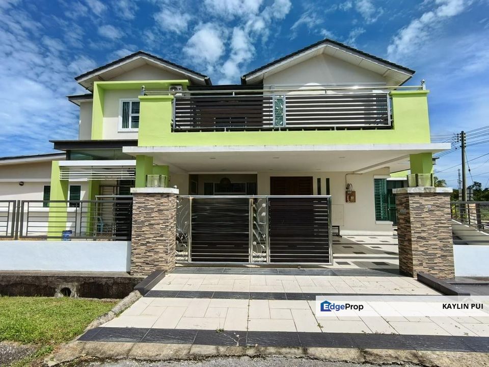 Double Storey Semi-Detached house at Taman API, Muara Tuang for rent, Sarawak, Kota Samarahan