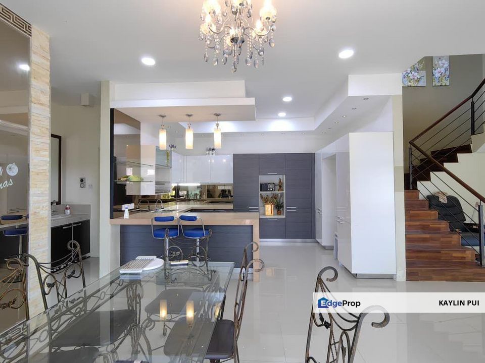 Double Storey Semi-Detached house at Taman API, Muara Tuang for rent, Sarawak, Kota Samarahan