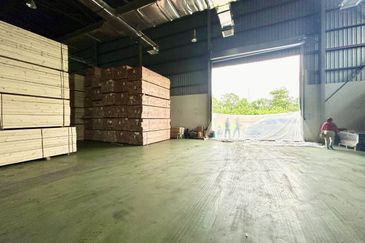 Gelang Patah Detached Factory Medium Industrial For Sale